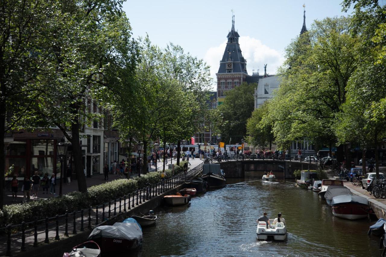 Hotel 717 암스테르담 외부 사진 The museum as seen from the Singel